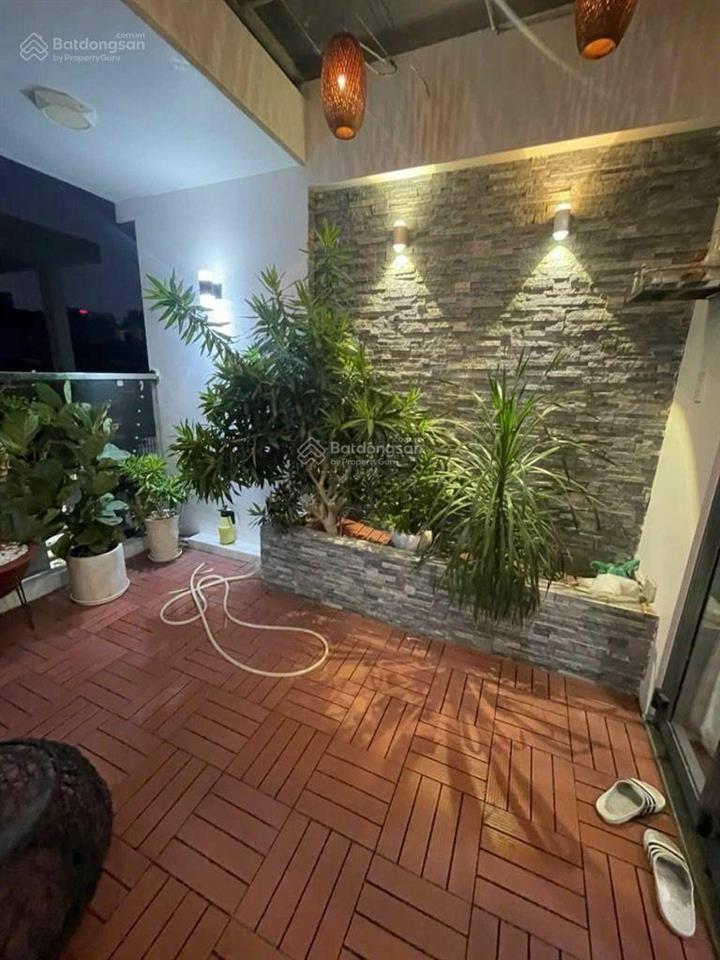 Bán nhà 3 tầng, dương bá trạc q8, hẻm 6m, diện tích 4 x 17, chỉ 9.x tỷ, cách q5, q1 chỉ 1 cây cầu