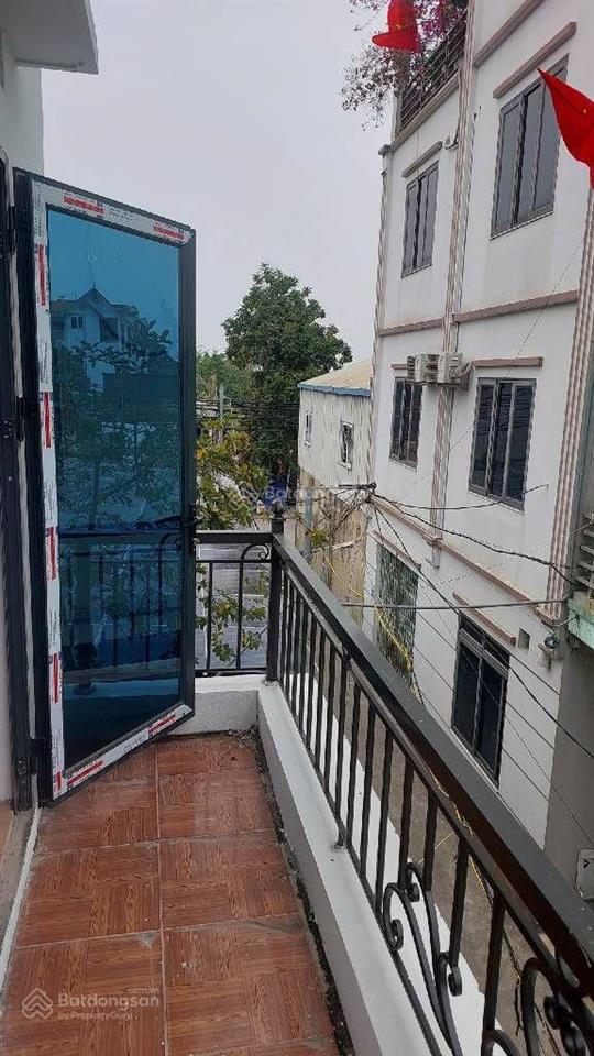 Bán  nhà  xã nội bài  đường thông ô tô  66m2  3,1 tỷ