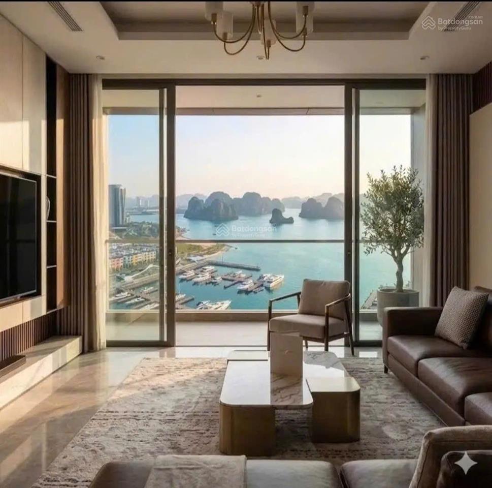 Primabay hạ long tầng 20 view hồ nhạc nước, biển, bến du thuyền giá 2 tỷ full nội thất