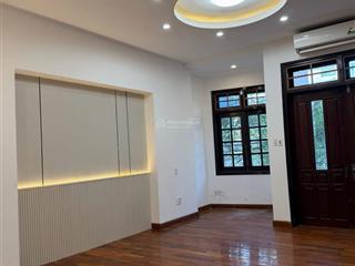 Nhà 5 tầng mặt tiền  đường hải hồ , ngay đống đa  khai thác dòng tiền tốt  pháp lý rõ ràng