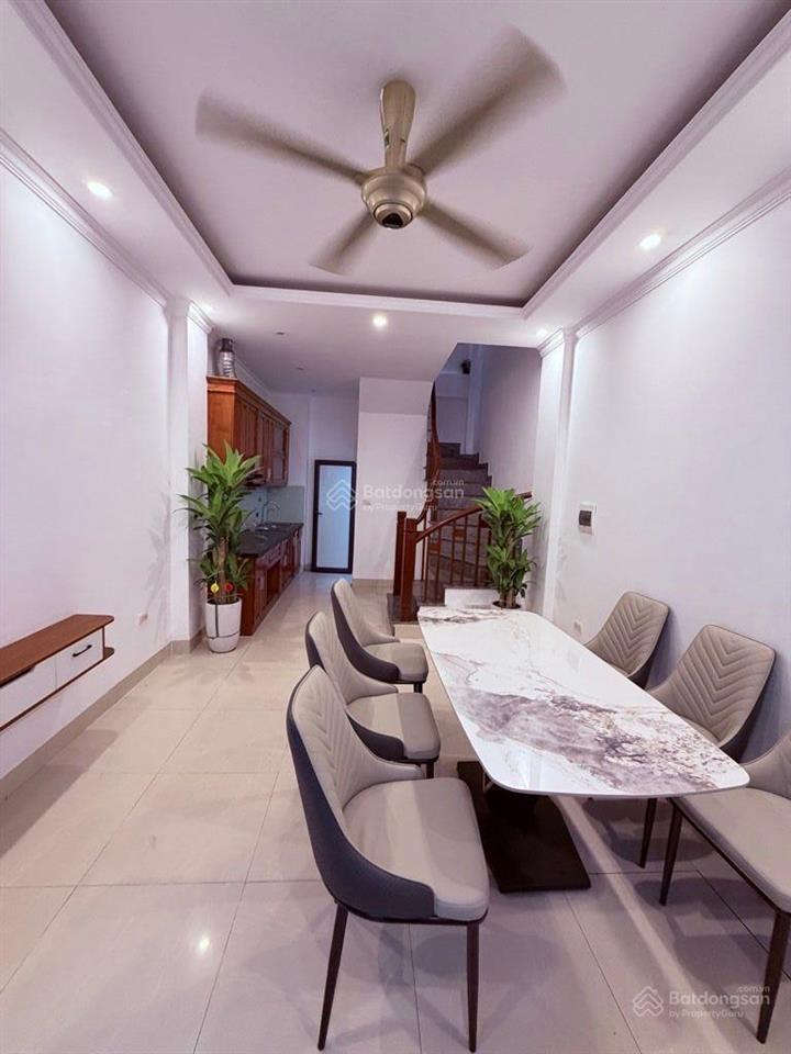 Bán nhà phố đông thiên ngõ rộng gần trường, chợ 35m 5 tầng giá chỉ 6.5 tỷ