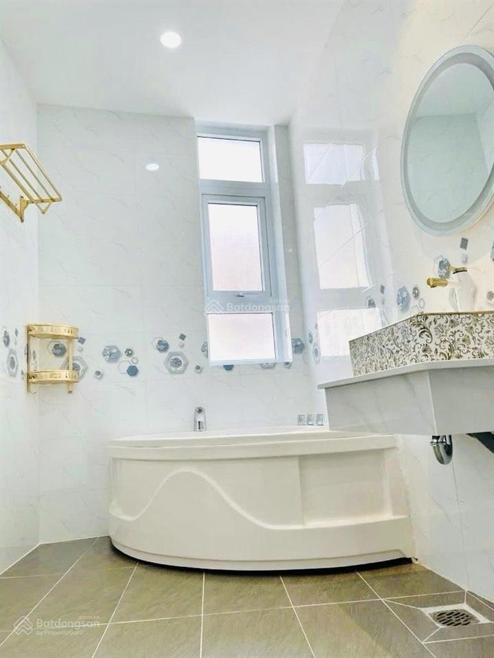 Sát mặt tiền đường chu văn an  bình thạnh 77m2 ( 7,7 x 12 ) 4 tầng chỉ 11,8 tỷ tl