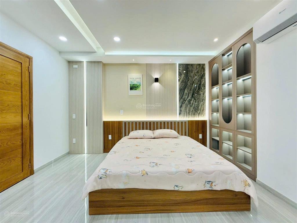 Vị trí đẹp tiện kinh doanh ngay nguyễn thức đường, 76m2, 5 tầng, 5 pn, đường nhựa 8m,kế bên quận 6