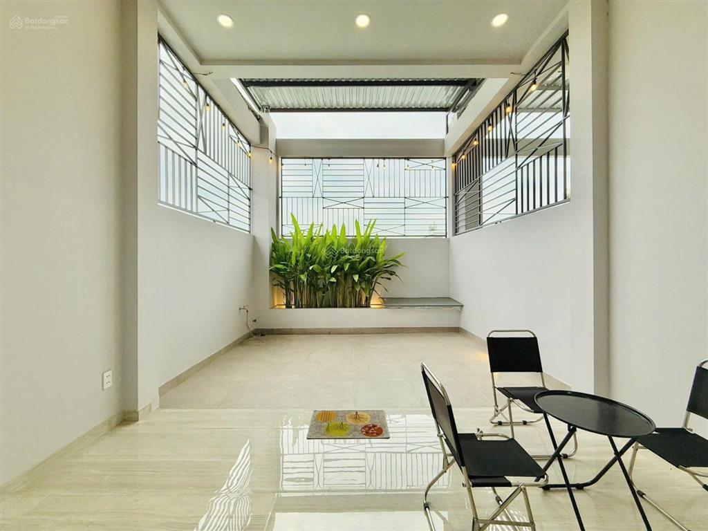 Vị trí đẹp tiện kinh doanh ngay nguyễn thức đường, 76m2, 5 tầng, 5 pn, đường nhựa 8m,kế bên quận 6