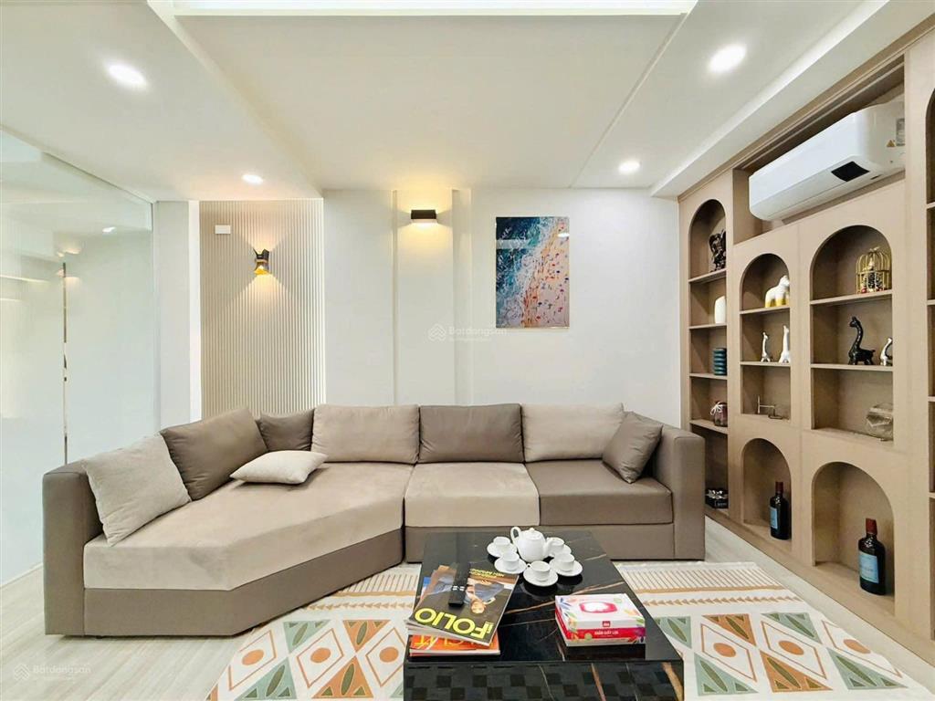 Vị trí đẹp tiện kinh doanh ngay nguyễn thức đường, 76m2, 5 tầng, 5 pn, đường nhựa 8m,kế bên quận 6