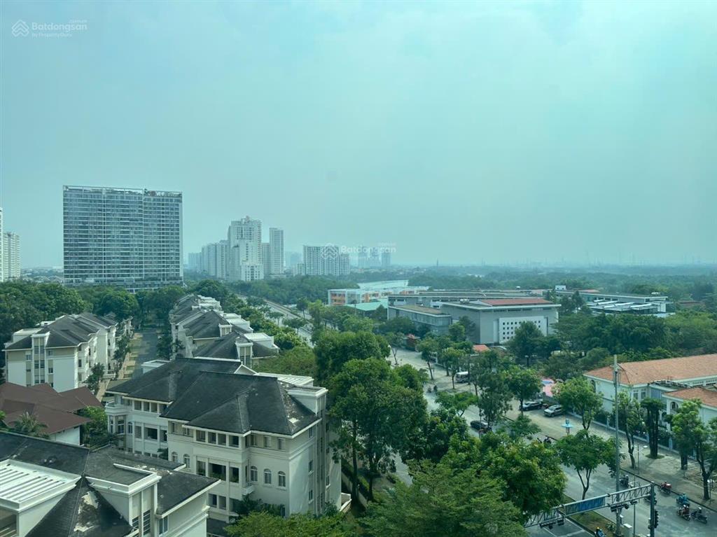 Cho thuê văn phòng golden king, 35 m2, 10 triệu phú mỹ hưng quận 7