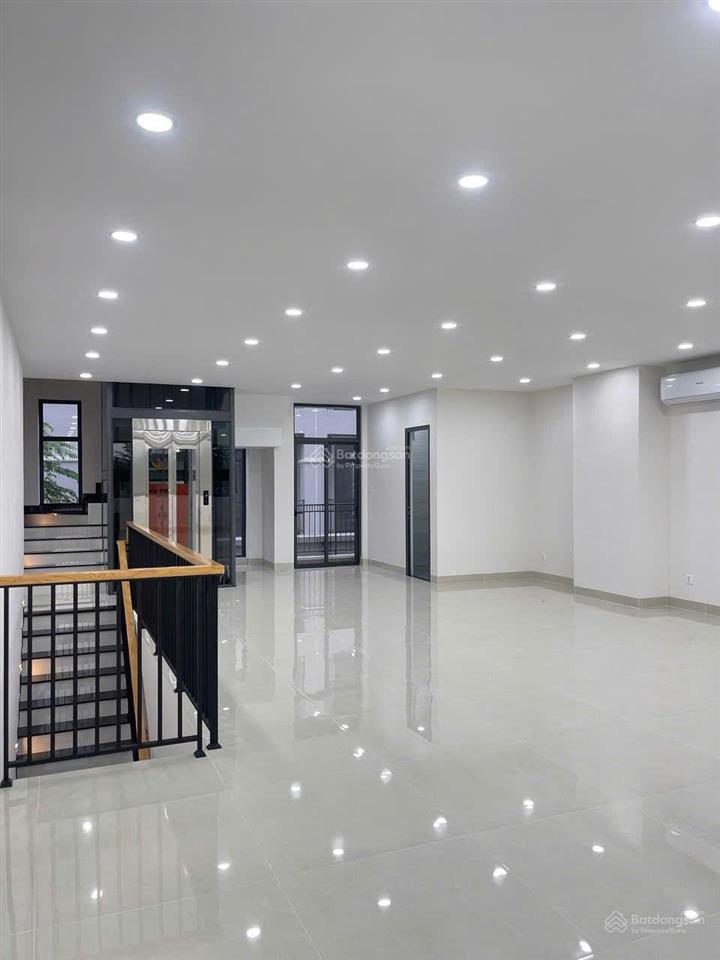 Cho thuê shophouse, 400m² nguyễn hữu thọ giá 50tr