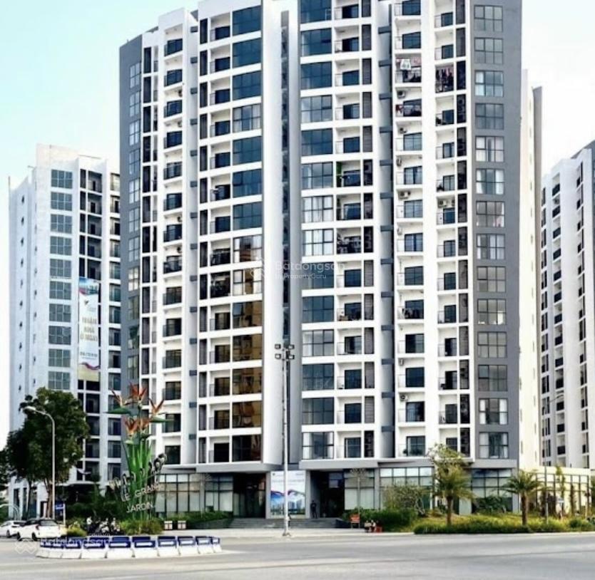 Bán chung cư jadin sài đồng 90 mét giá 6,7 tỷ. 3 phòng ngủ, 2 vệ sinh, tầng cao hướng mát full đồ.