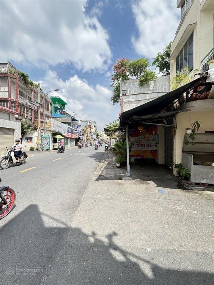 69m2,mặt tiền nguyễn văn đậu,ngang khủng,6,1m,shr,dòng tiền 33tr./t,