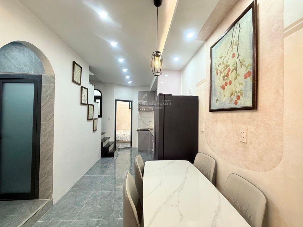 Hiếm, 46m2, sát mặt tiền, shr,tặng full nội thất,2 tầng lê quang định,p5, có phòng ở dưới trệt