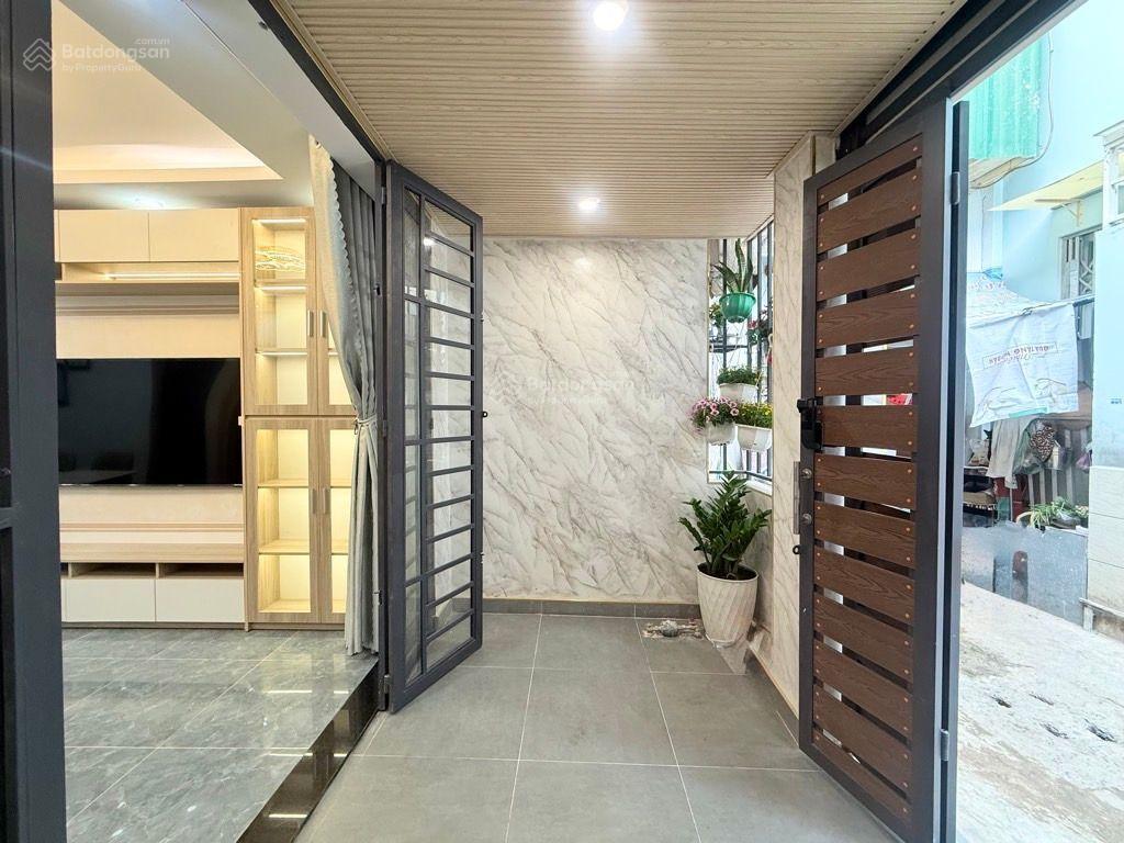 Hiếm, 46m2, sát mặt tiền, shr,tặng full nội thất,2 tầng lê quang định,p5, có phòng ở dưới trệt