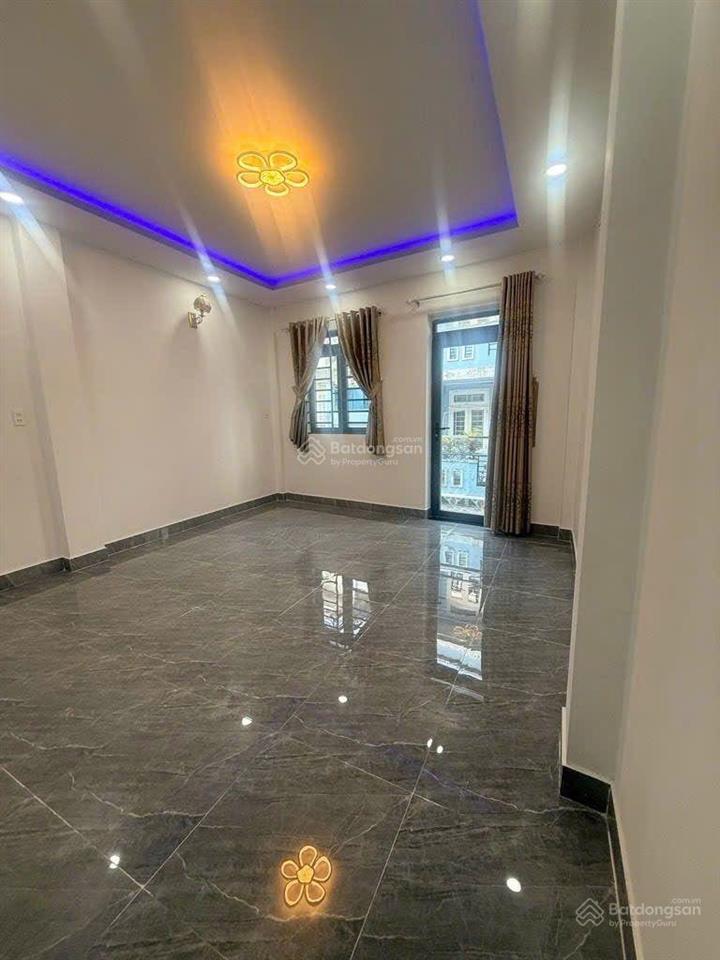 5 tầng btct,44m2 (4,4 x 10), ngộp bank,ô tô 7 chỗ đậu cửa,shr, nhỉnh 7t tl