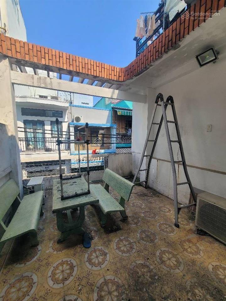 2 tầng mặt tiền btct, 70m2, sát chợ bà chiểu, sát bệnh viện, shr, hoàn công đầy đủ, nhỉnh 9 tỷ tl