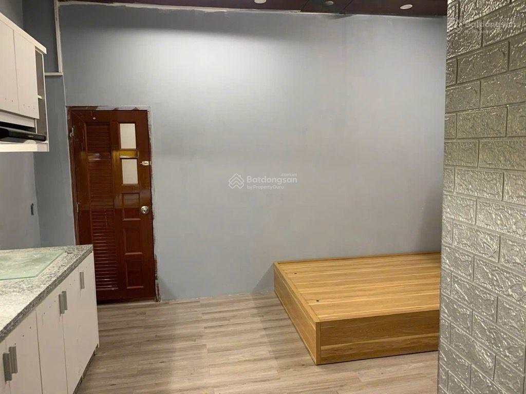 3tầng btct chdv 60m2,7pn dòng tiền thụ động 20tr/t, shr, hoàn công đủ hoàng hoa thám, hơn 6t, hxh