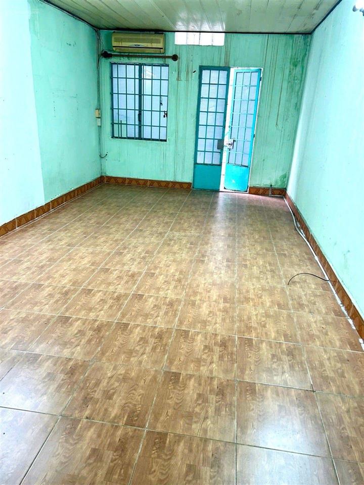 Hiếm, 60m², cách 1 căn ra đường xe hơi, shr, hoàn công đầy đủ, nhà cũ tiện xây mới, nhỉnh 6t tl
