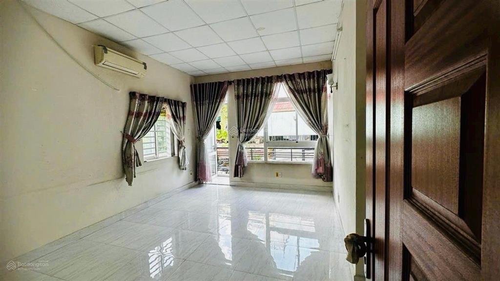 Hiếm, hẻm xe hơi lô góc 3 mặt thoáng shr pháp lý chuẩn, ngang 5m dt 66m2 (5x13)ngay chợ, sát trường