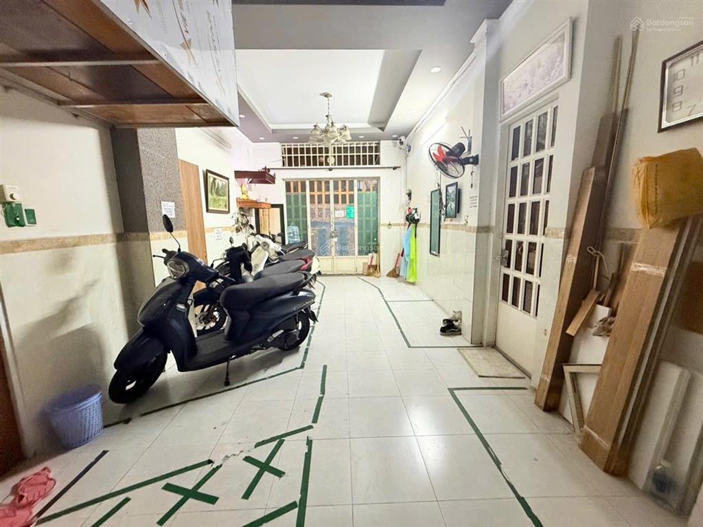 60m, nở hậu vuông đẹp, 4 tầng btct 9pn, dt 60m2, nở hậu, shr, chỉ 6.5t tl