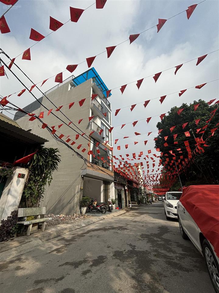 Bán đất lĩnh nam , phân lô vỉa hè ,đường 4 làn xe , kinh doanh ,view công viên , 90m2, mt 5m , 16 t