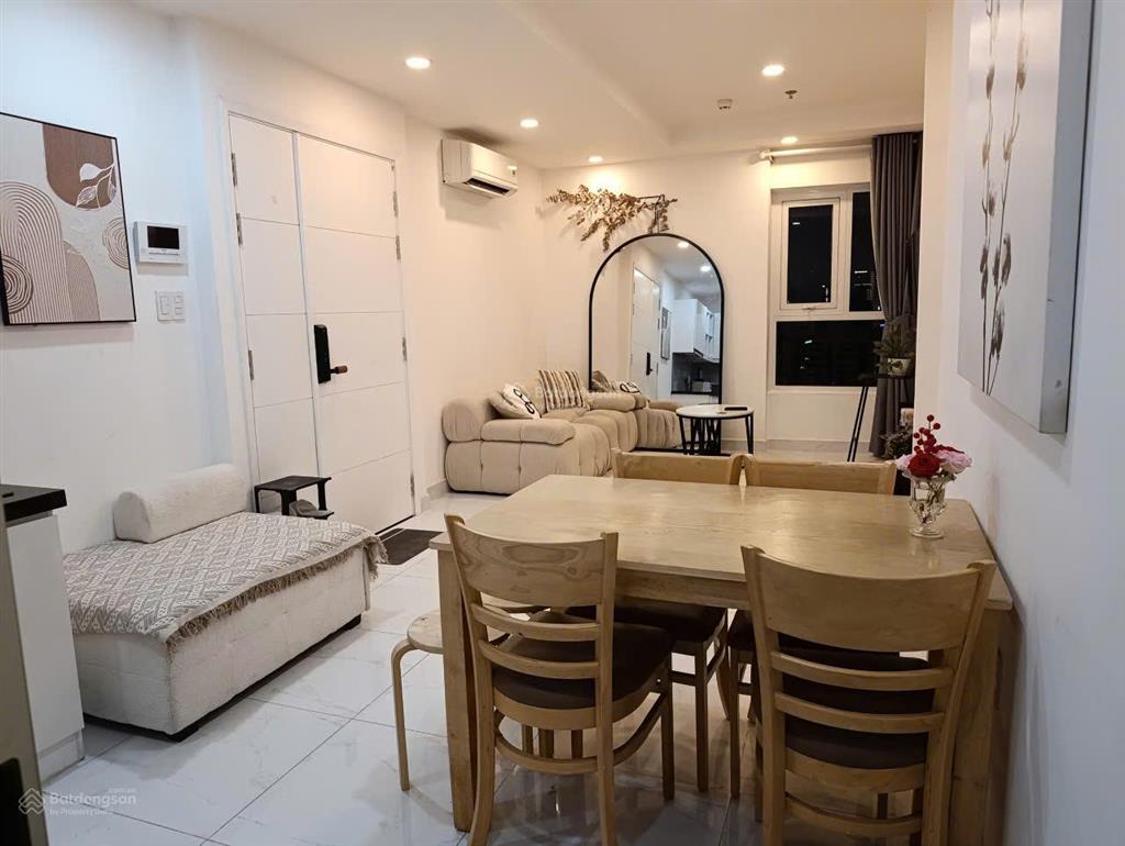 Terra royal 2pn căn góc đầy đủ nội thất tầng 12a