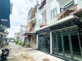 Bán nhà 1 trệt 1 lầu thuộc kdc vip cổng sau cty pouchen p. hoá an