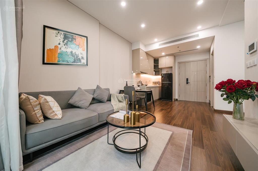 Chính chủ cho thuê căn studio 30,8m2 full nội thất, thiết kế đẹp, nội thất hiện đại