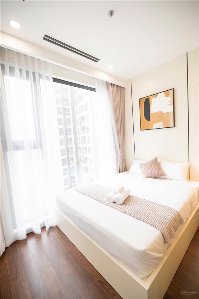 Căn hộ 2 ngủ 2 vệ sinh y hình, xách vali vào ở luôn, view đẹp ngập ánh sáng