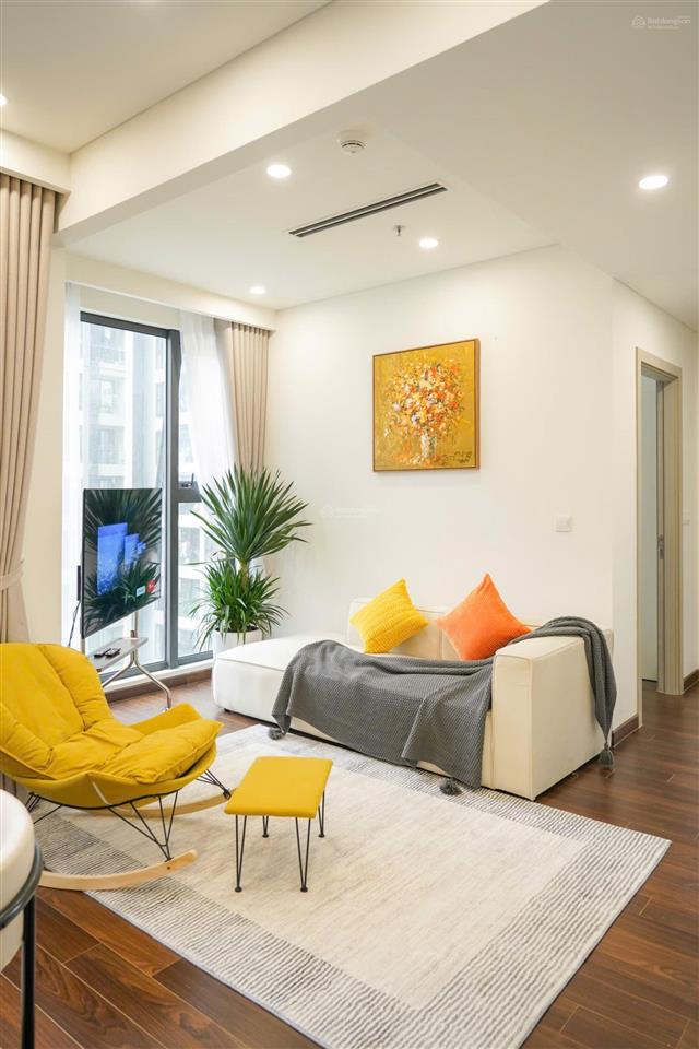 Căn hộ 2 ngủ 2 vệ sinh y hình, xách vali vào ở luôn, view đẹp ngập ánh sáng