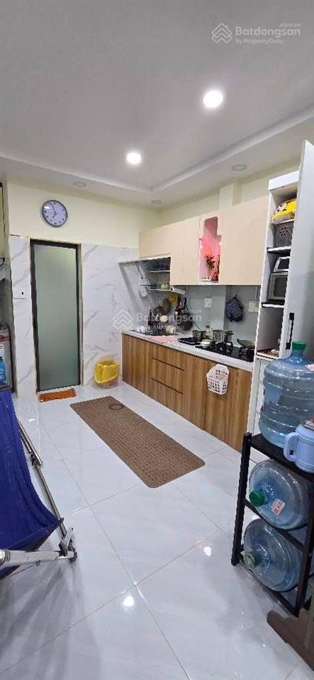Giảm sốc 300tr chỉ còn 4.5 tỷ (tl) gần mặt tiền hxh thông khu tên lửa, bình tân