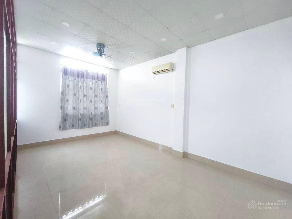Mặt tiền trung tâm tân phú nguyễn sơn  2 tầng 40m2  nở hậu tài lộc  chỉ hơn 4 tỷ