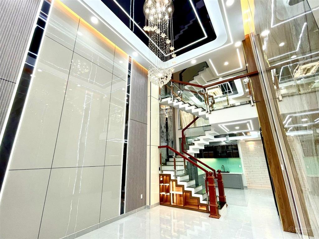 Bán nhà đẹp 5 tầng khu dân cư đồng bộ hương lộ 2 giáp tân phú, 50m2, 7.6 tỷ