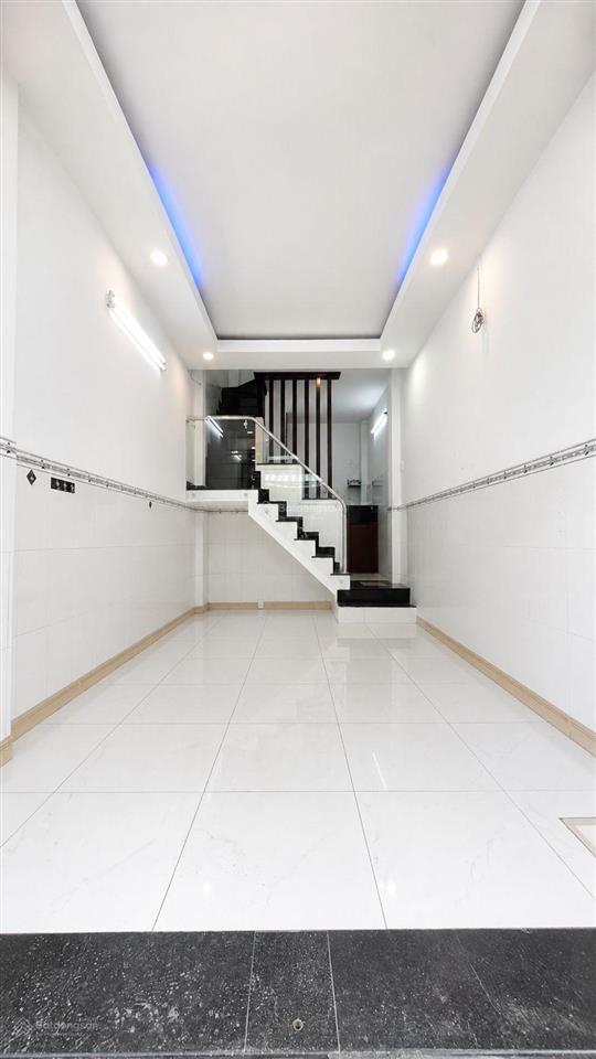 Bán nhà 2 tầng  lê văn quới giáp tân phú  hxh  26m2  2.99 tỷ