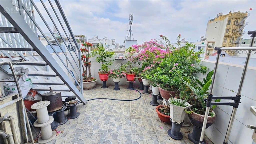 Chỉ 7.69 tỷ (tl)  mặt tiền kinh doanh  5 tầng  4,1x18.5m  kế chợ tân hương, tân phú