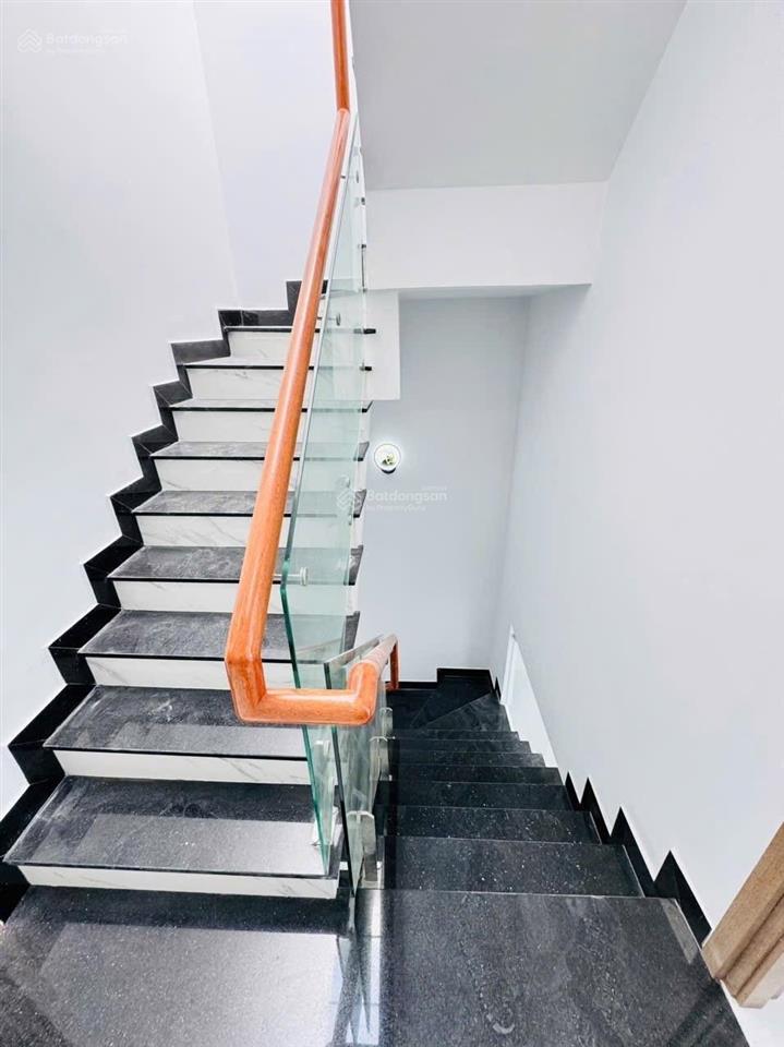 Nhà mới xây kdc nam khang ngay chợ long trường, 4x14m 56m2 3 tầng, 3pn 4wc giá chỉ 6,5 tỷ