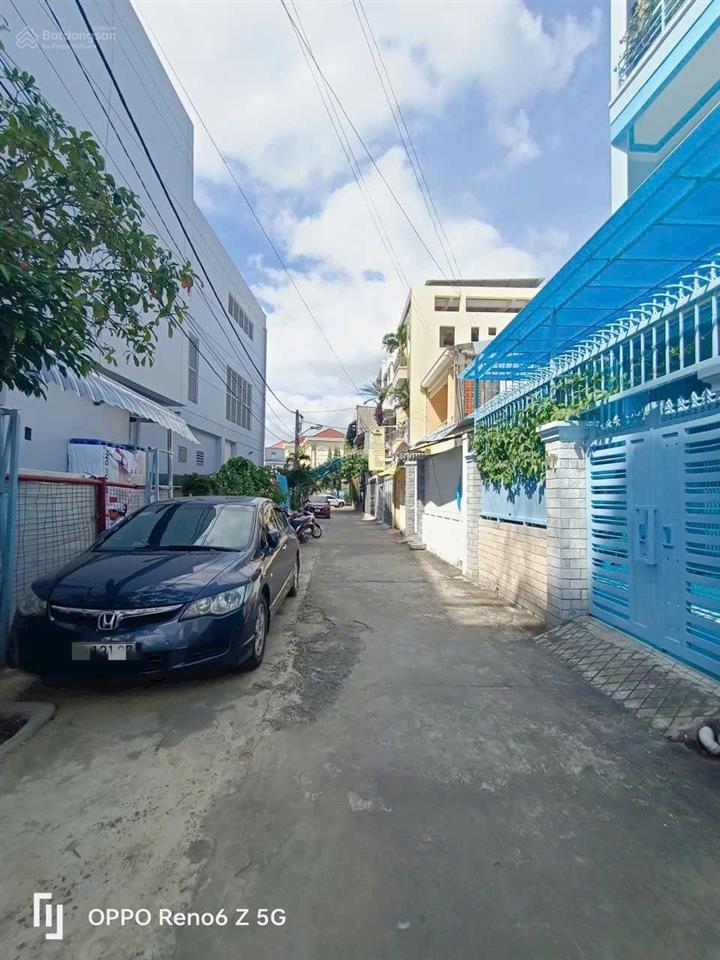 Kẹt tiền hạ 700trieu bán gấp lô trung tâm nha trang cạnh siêu thị lotte.