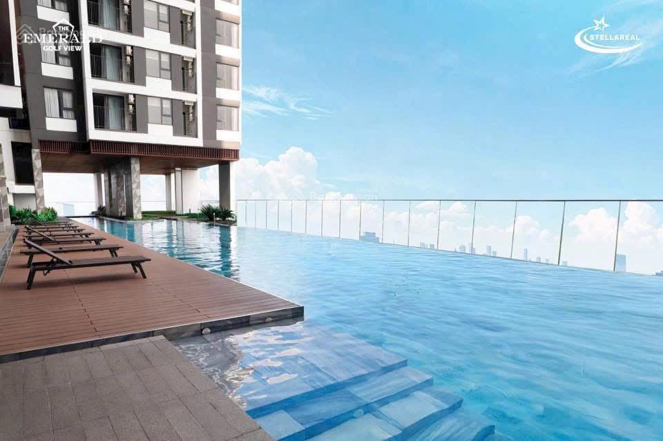 Em thái có suất ngoại giao căn golf view chỉ từ 3ty/căn 2pn 71m2 tầng cao view đẹp. 0355 305 ***