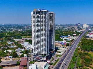 Em thái có suất ngoại giao căn golf view chỉ từ 3ty/căn 2pn 71m2 tầng cao view đẹp. 0355 305 ***