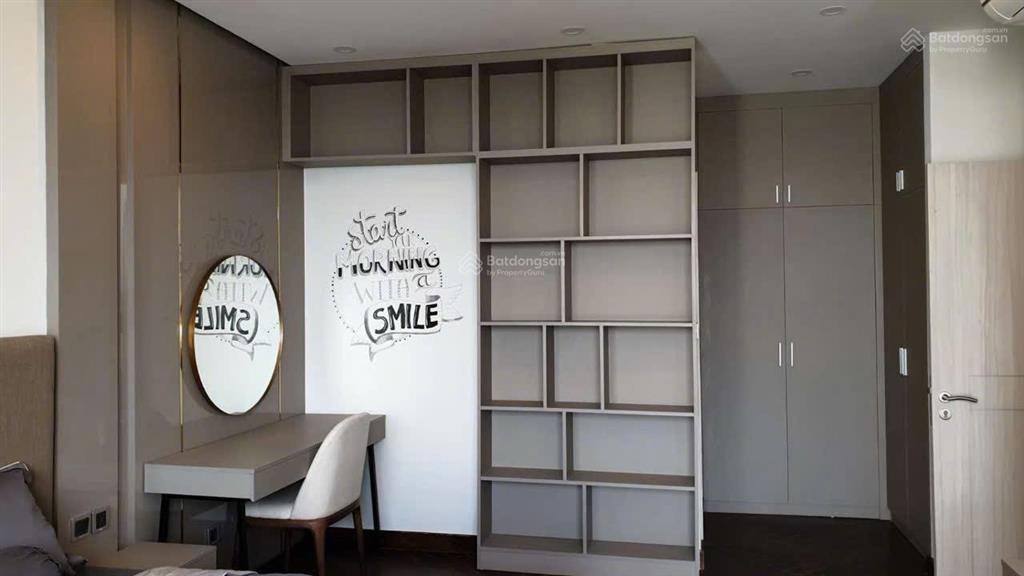 Bán nhà midtown m5  pmh  tphcm
diện tích ~ 130m2
kết cấu tầng cao, căn góc, 3pn, full nội thất