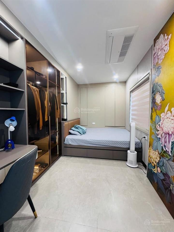 Bán căn hộ chung cư e3 số 7 vũ phạm hàm, 181m2, 4 ngủ, 3wc, ban công thoáng, về ở luôn!