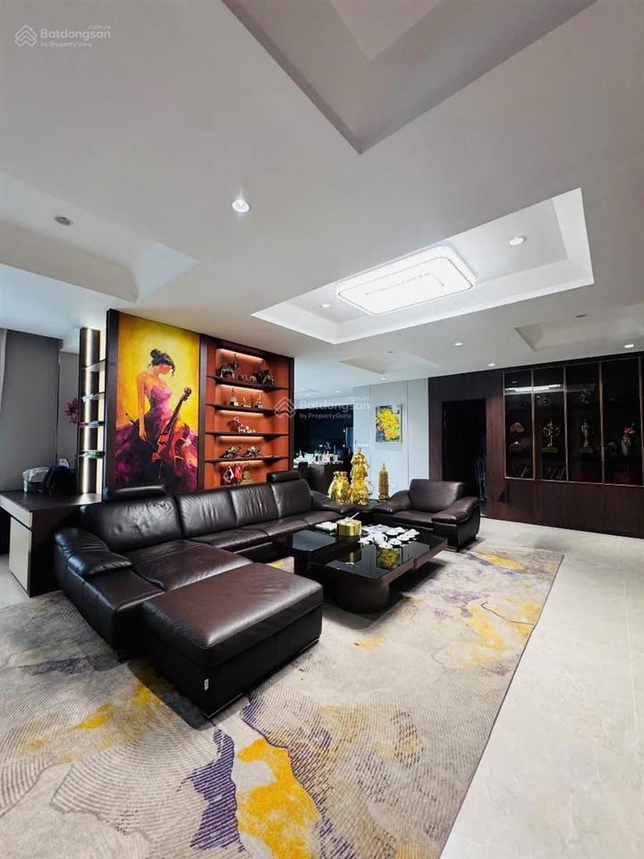 Bán căn hộ chung cư e3 số 7 vũ phạm hàm, 181m2, 4 ngủ, 3wc, ban công thoáng, về ở luôn!