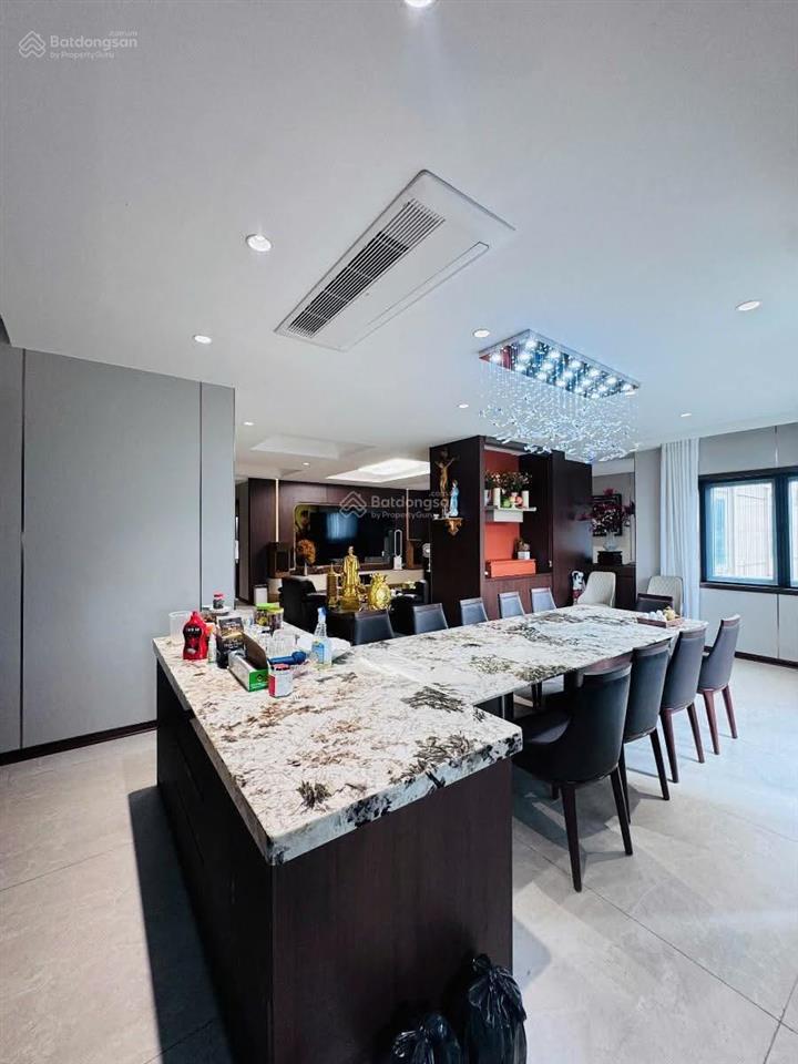 Bán căn hộ chung cư e3 số 7 vũ phạm hàm, 181m2, 4 ngủ, 3wc, ban công thoáng, về ở luôn!