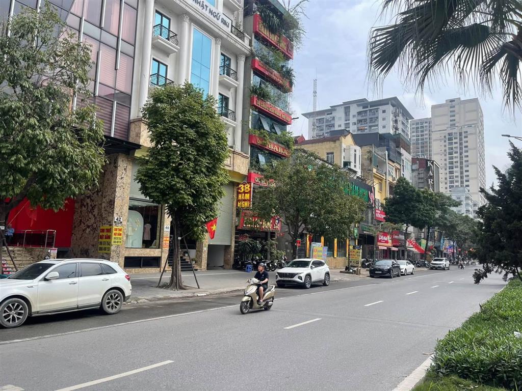 Bán nhà mặt phố hàm nghi, 92m2, 5t, mt 6m, vỉa hè, kinh doanh, dòng tiền 65tr/tháng.