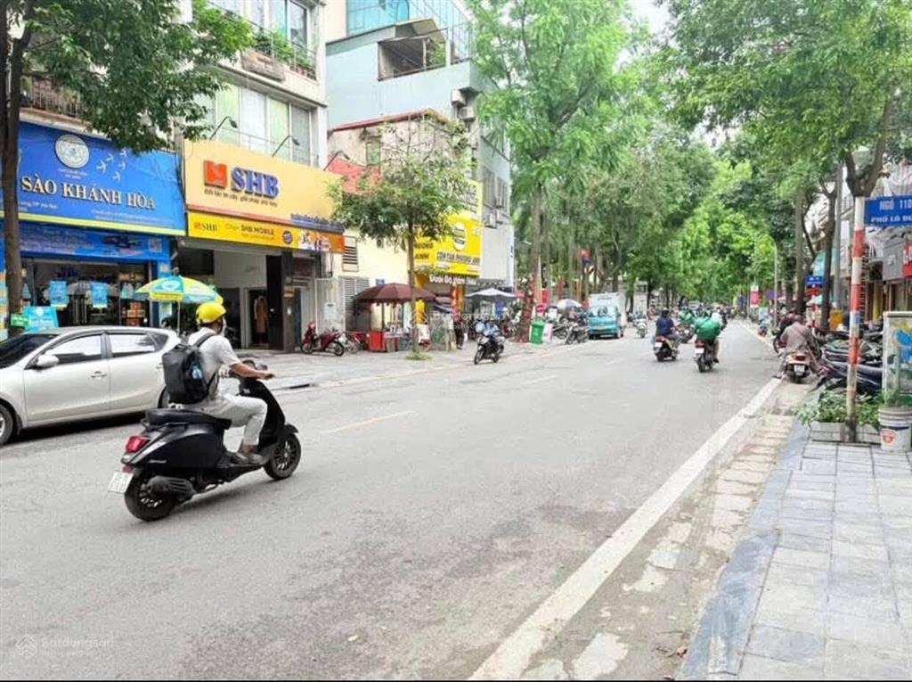 Bán khách sạn mặt phố lò đúchai bà trưng, 290m2, 9t, mt 8m, 67 phòng, dòng tiền 300tr/tháng.