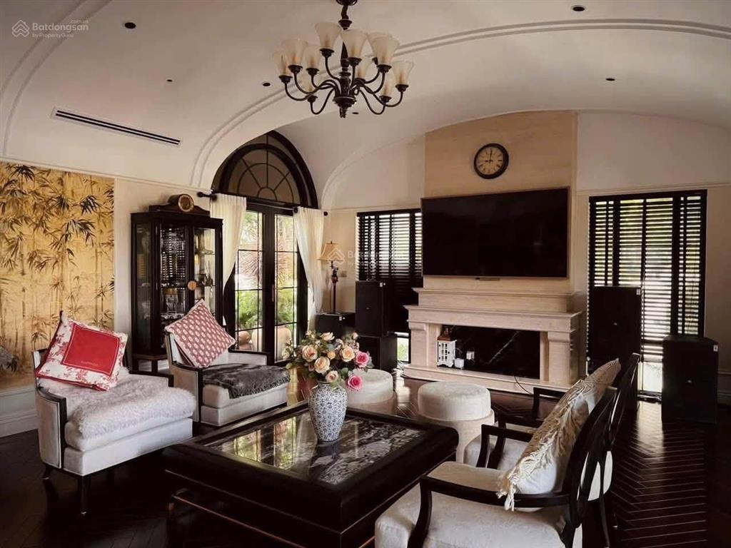 Bán biệt thự đơn lập vinhomes thăng long  hoài đức, 434m2, 4 tầng, mt 35m, view hồ siêu đẹp!