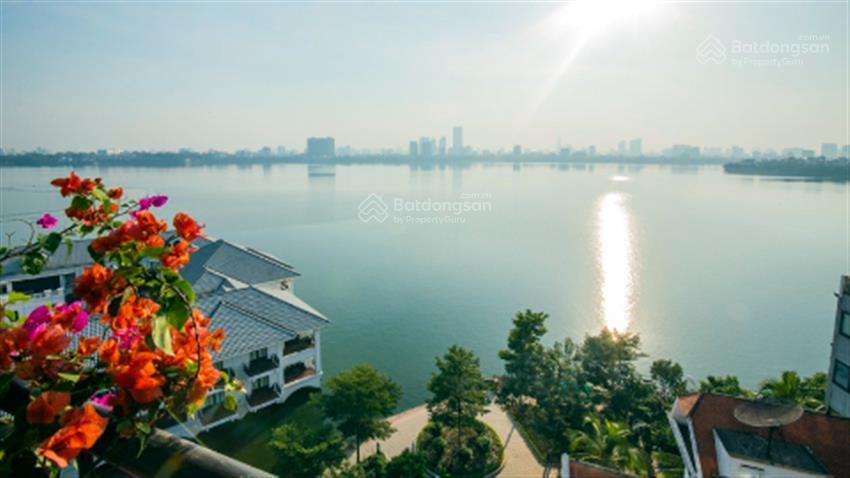 Bán nhà mặt phố từ hoa, quảng an, 330m2, mt 8m, dòng tiền 3,6 tỷ/năm, view hồ tây.