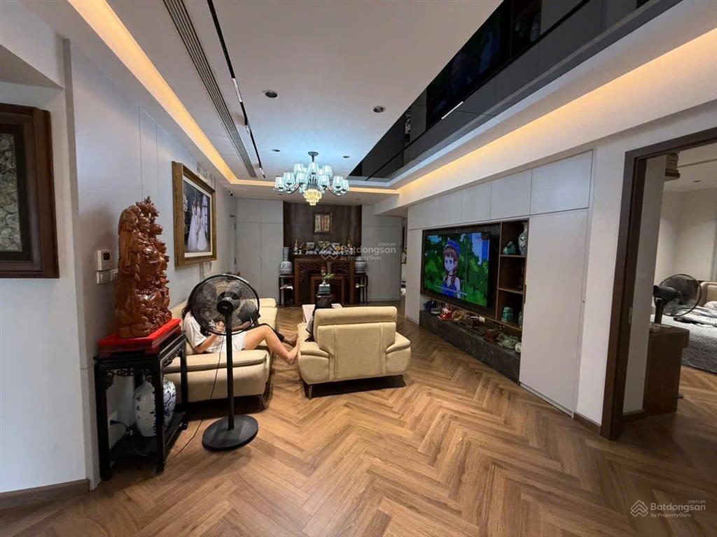 Bán căn hộ chung cư ct2vimeco nguyễn chánh, 183m2, 4 ngủ, 3wc, 2 ban công, full nội thất,