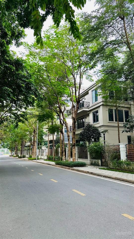 Giảm chào 10 tỷ! bán biệt thự liền kề starlake tây hồ tây, 132m2, 4t, mt 6m, thang máy, về ở luôn.