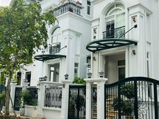 Bán biệt thự võ chí công gần kđt starlake, 136m2, 5t, mt 8.5m, thiết kế châu âu, sổ hồng lâu dài!