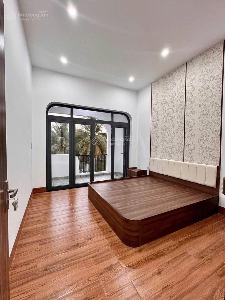 Nhà lầu mới xây cuối đường huỳnh văn nghệ  giá chỉ 1t900  diện tích 100m2