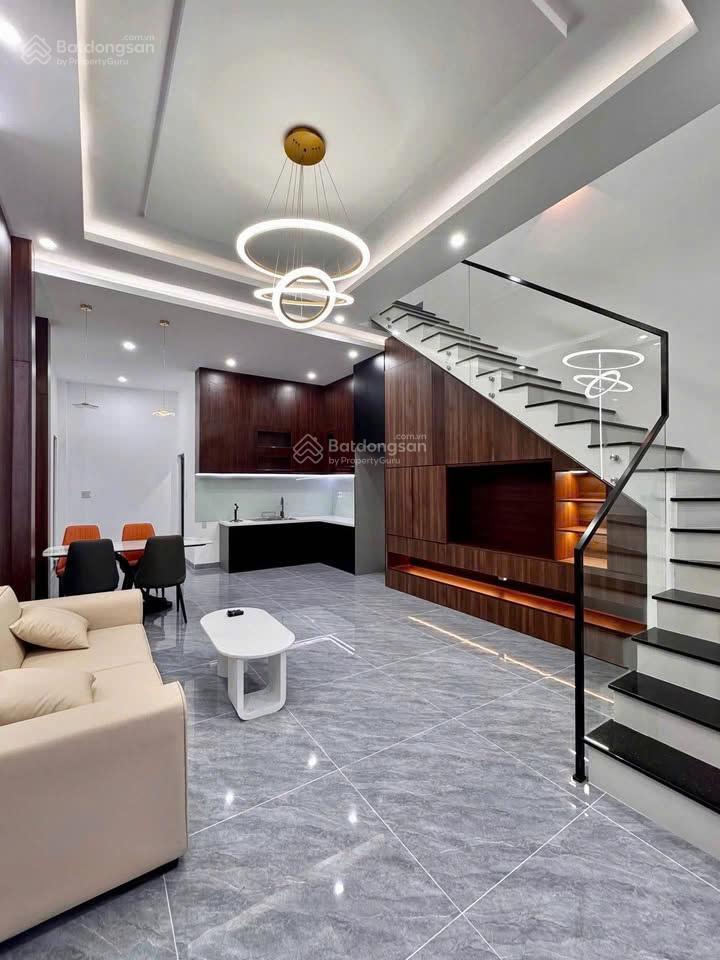 Nhà lầu mới xây cuối đường huỳnh văn nghệ  giá chỉ 1t900  diện tích 100m2