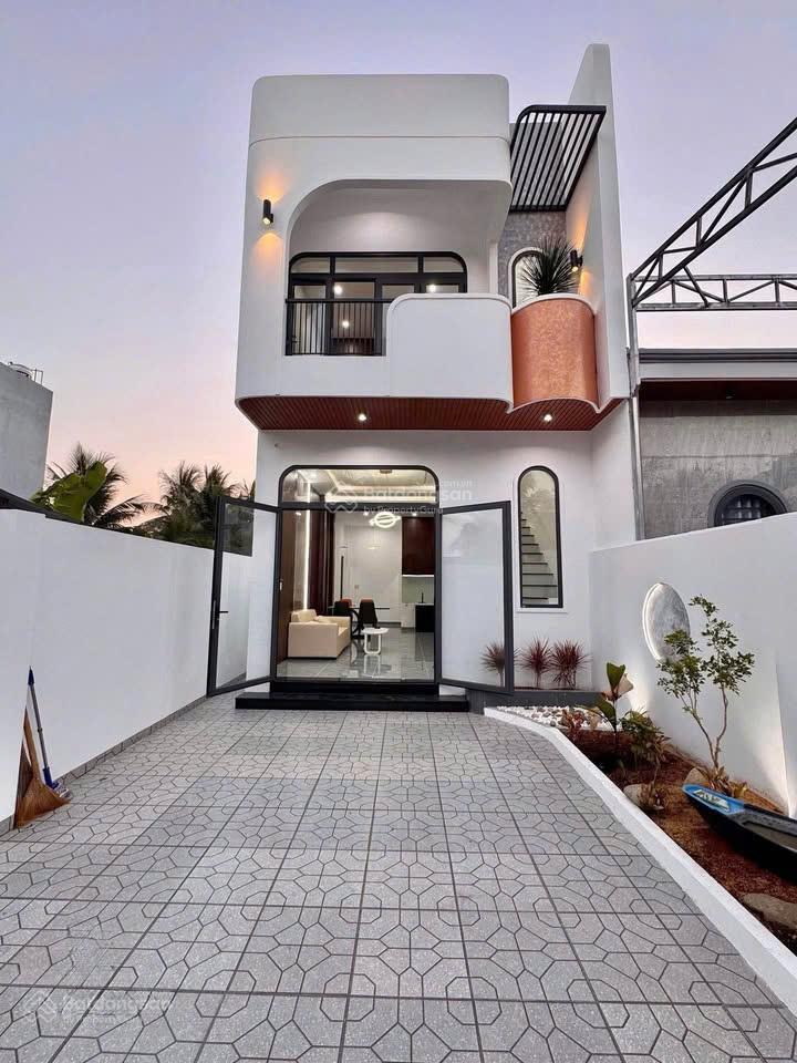 Nhà lầu mới xây cuối đường huỳnh văn nghệ  giá chỉ 1t900  diện tích 100m2